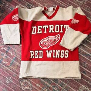 Detroit red wings vintage sweatshirt great condition size M
